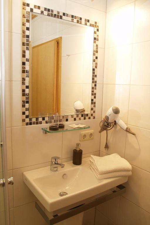 Hotel Haus Gertrud Зіммерат Номер фото